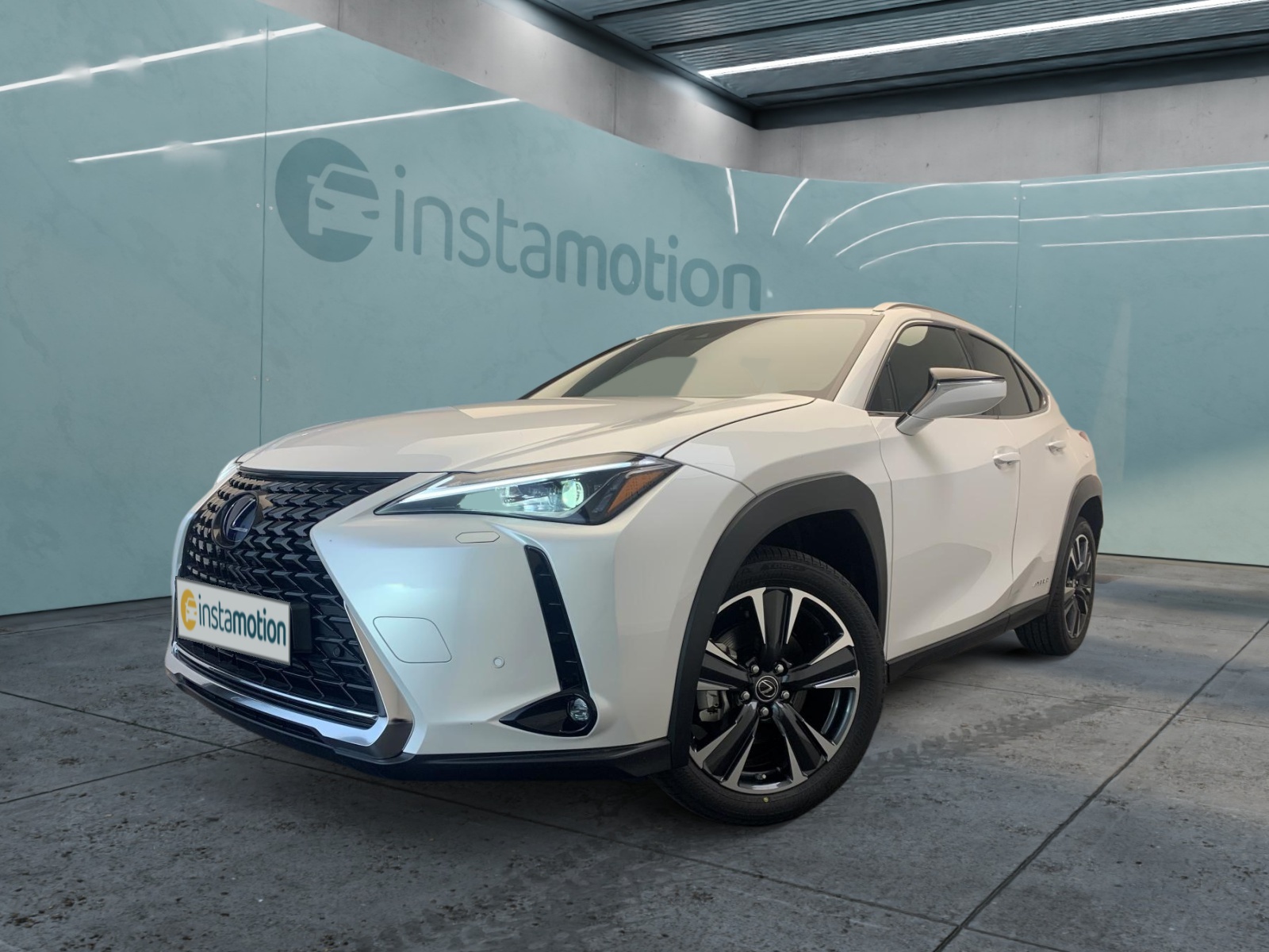 UX 250h STYLE+*CARPLAY*TOTWINKEL*10J.GARANTIE*PDC