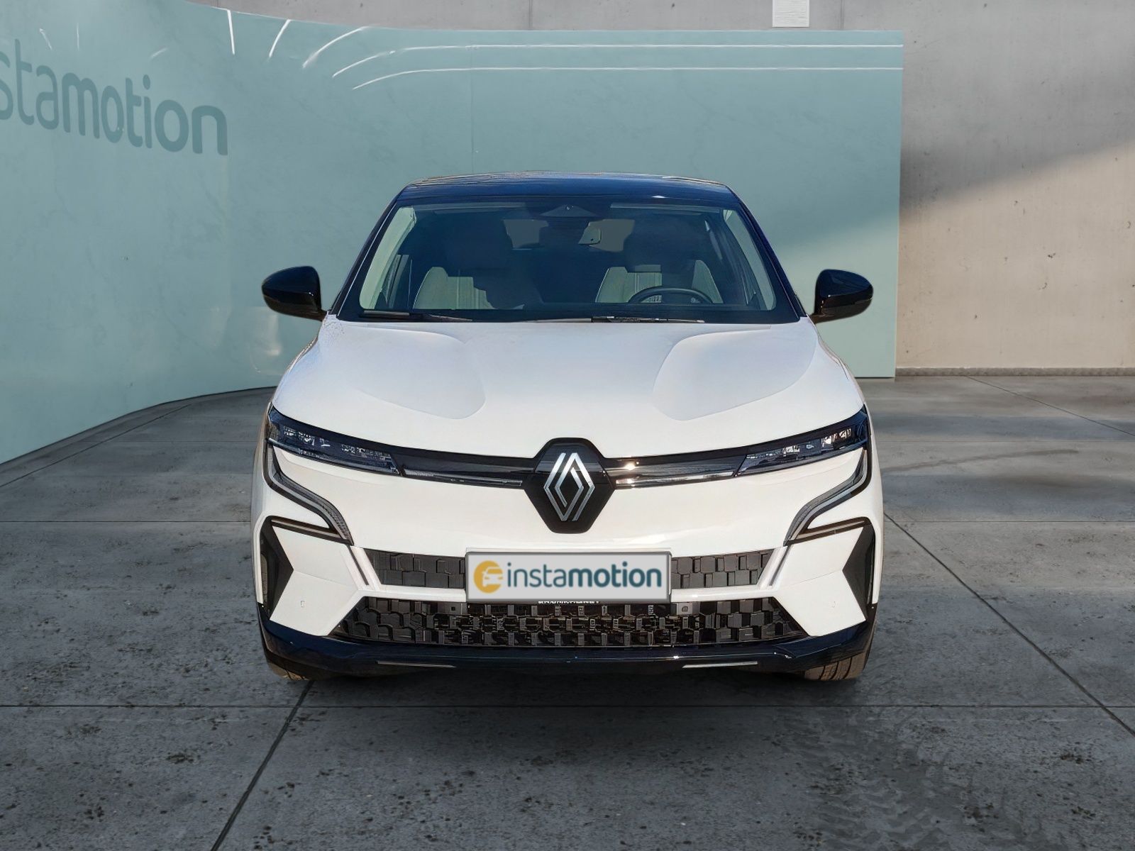 Renault Megane E-Tech Gebrauchtwagen online kaufen bei instamotion
