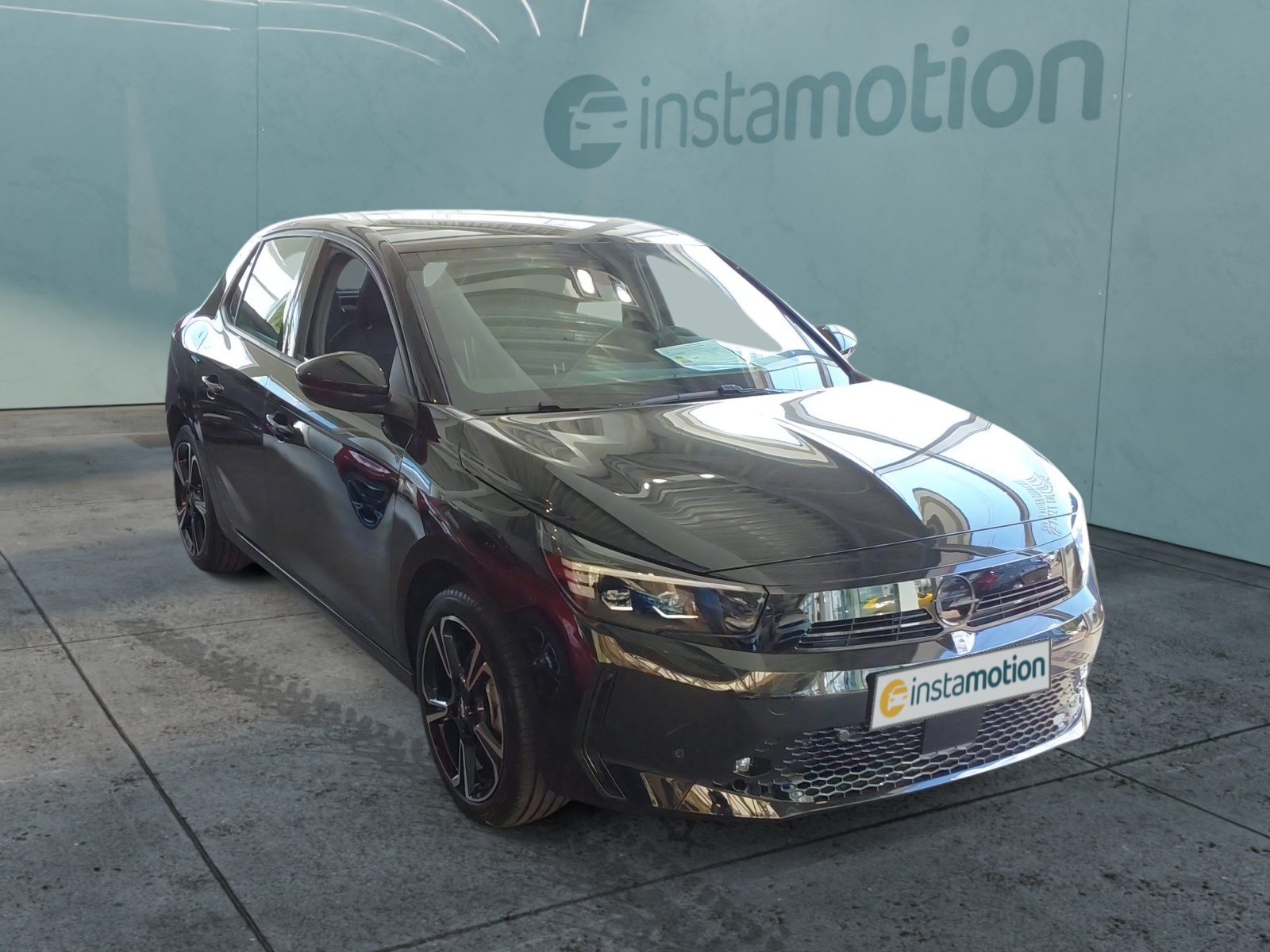 car-image