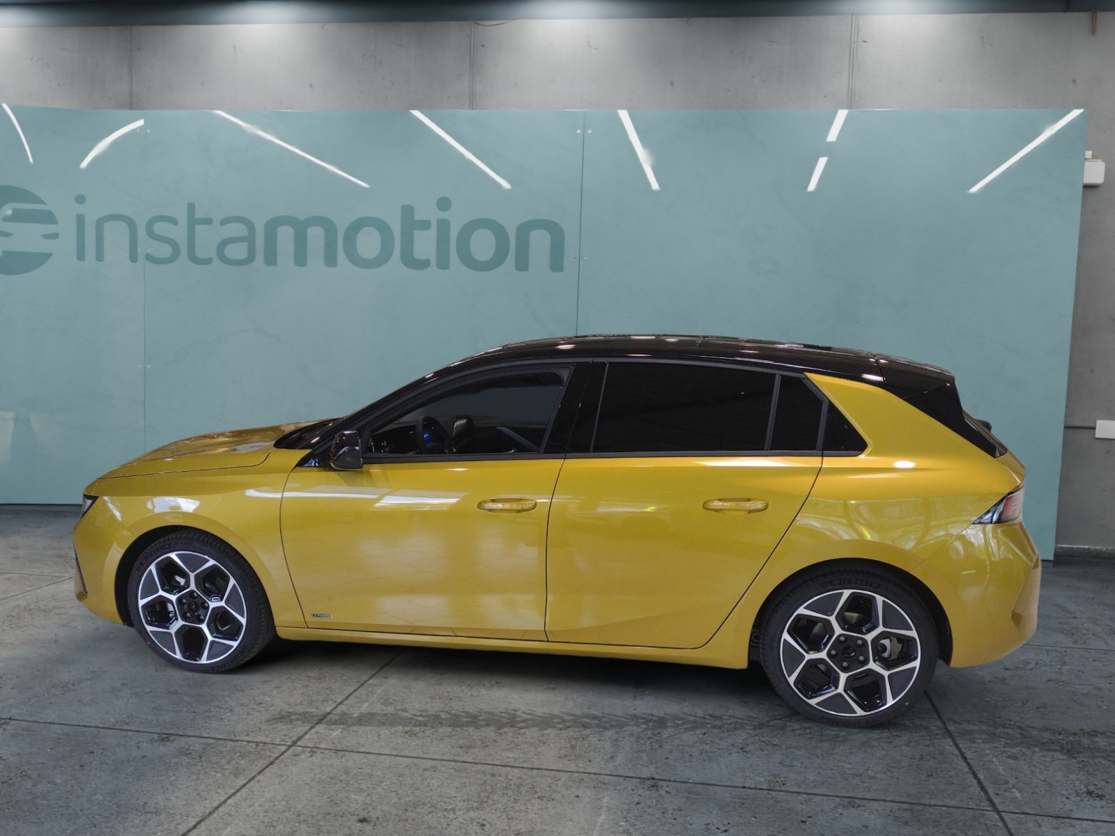 Opel Astra L ULTIMATE HUD NAVI MASSAGE SITZE LED PDC