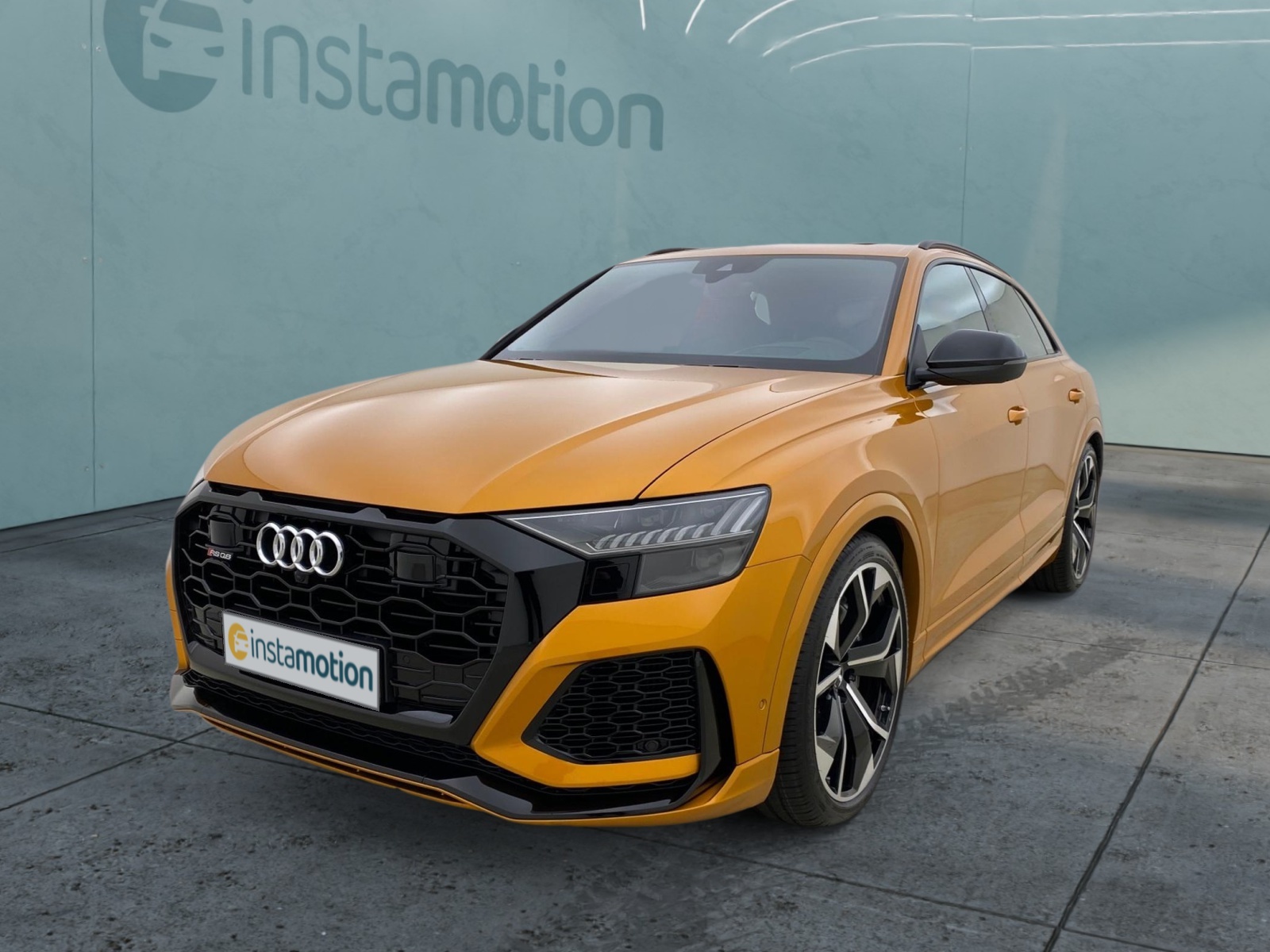 Használt Audi Rsq8 autók Németország